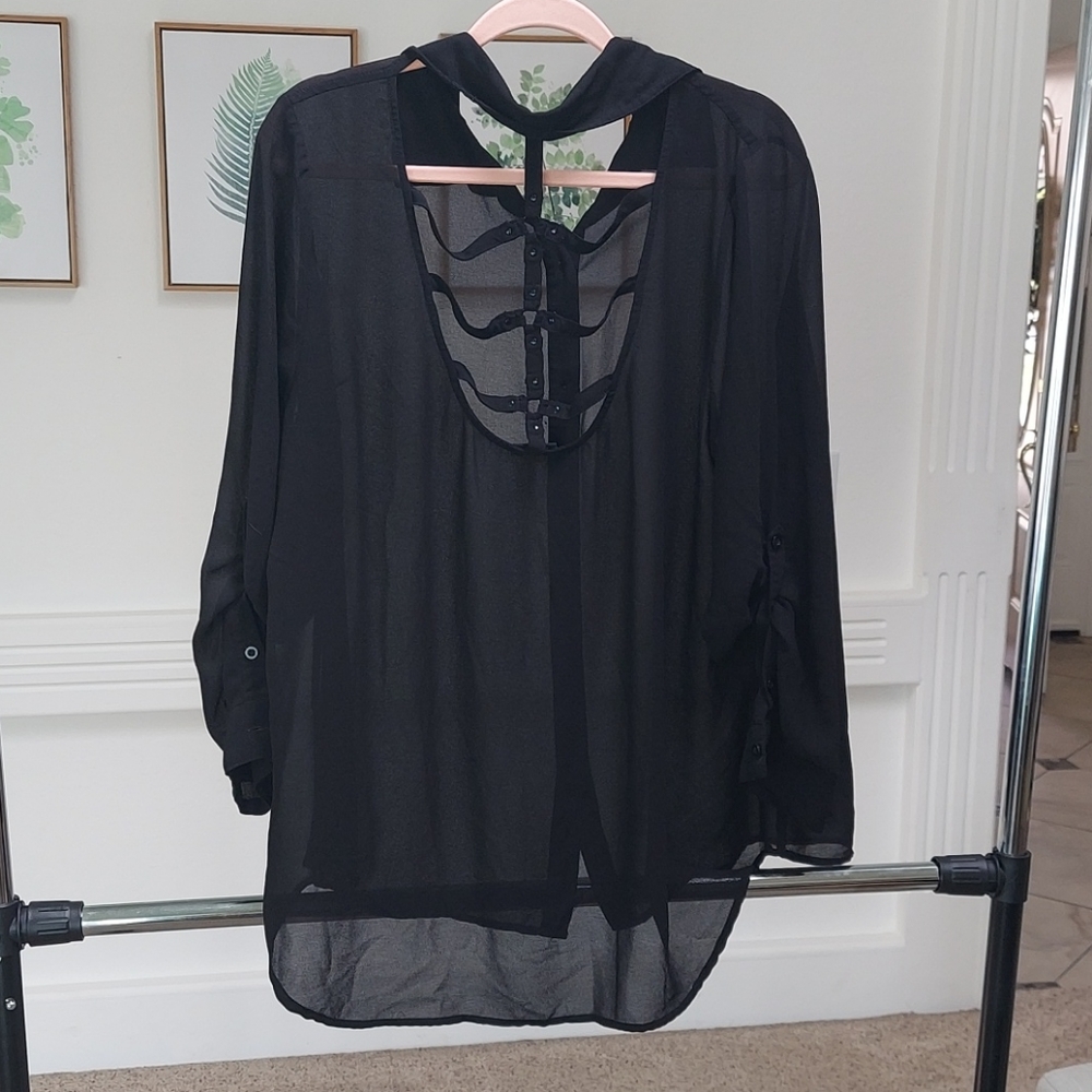 Shirt - Picture 2 of 3